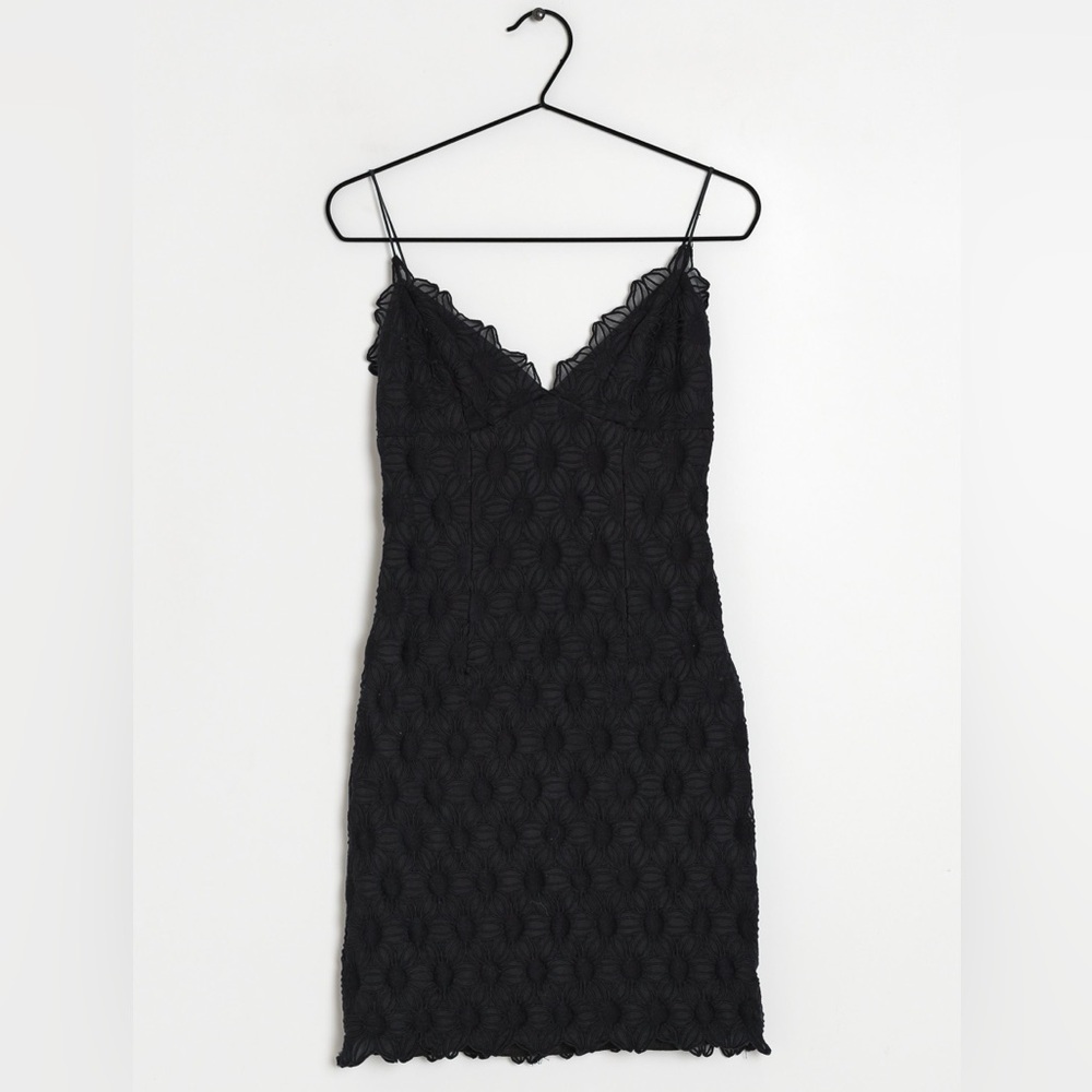 Milly of New York Black Dress Silk blend Ruffled bottom Womens size 8